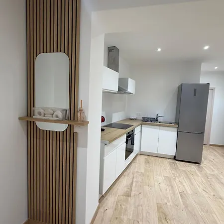 Apartman T3 Confort Centre-ville, A 10 Min